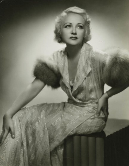 Pulp International - 1934 promo photos of American actress Wynne Gibson